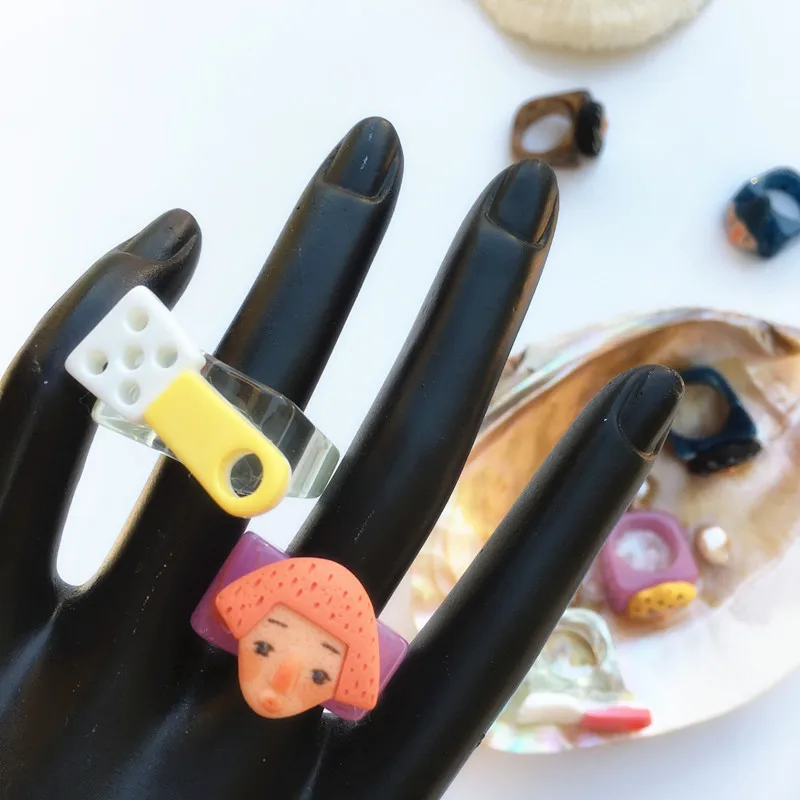 

2021 New Korea Colorful Transparent character Women Acrylic Resin Geometric Square Ring for Women Girls Travel Jewelry Gifts