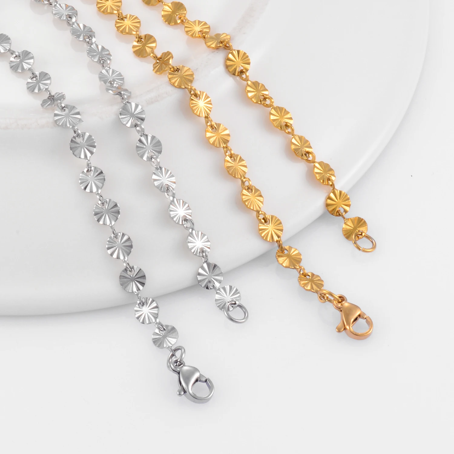 

Stainless Steel Necklace New Handmade Chain Round Gold Chain Ladies Fashion Jewelry