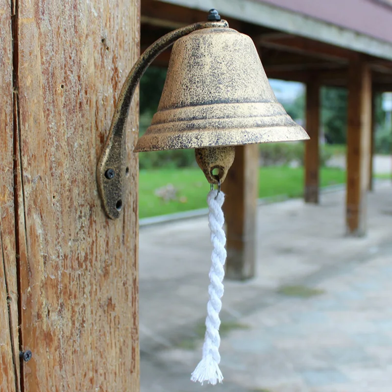 Колокольчик металлический большого размера в скандинавском стиле настенный