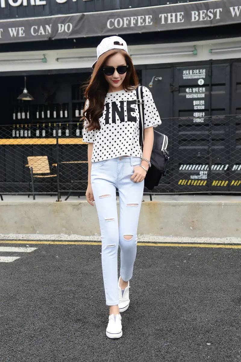 

2020 new casual thin jeans women's stretch slim fit wild jeans high quality