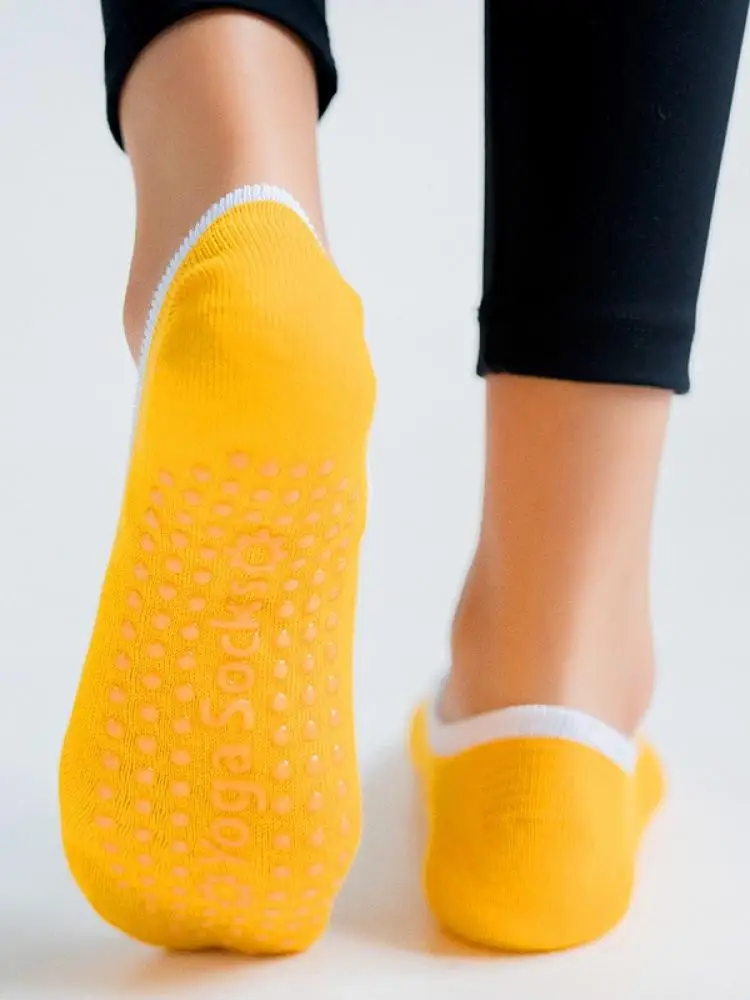 

Women'S Non-Slip Breathable Yoga Socks Grip Socks Pilates Socks With Top Hole And Wave Grip
