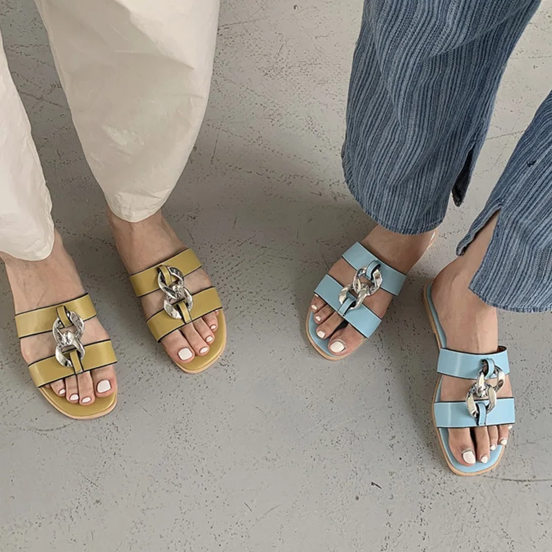 

Women Shoes For Home Metal Decoration Female Flats Rubber Slippers Women Flip Flop 2021 Women Summer Footwear Flip-Flops