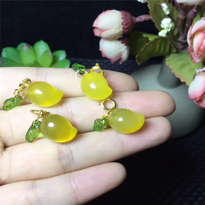 Кулон с желтым агатом и манго металлическим колпачком | Украшения аксессуары