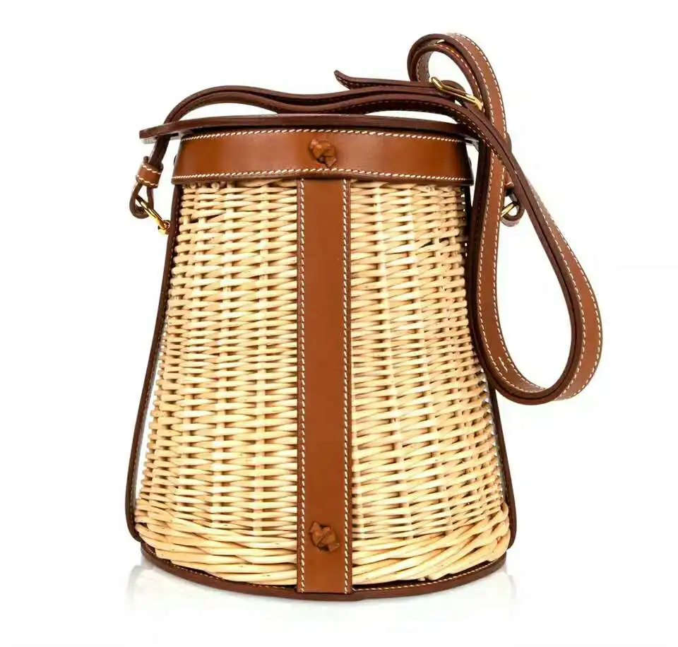 

Leather Luxury Rattan Woven Female Bag 2021 New Female Bag Woven Bag Bucket Bag