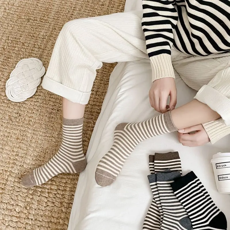 

Носки женские полосатые в японском стиле, милые хлопковые Дышащие Модные Дамские носки средней длины в полоску для пар