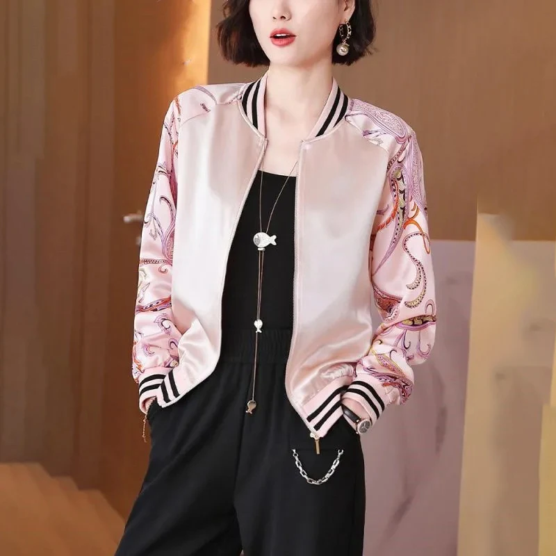 Куртка бомбер Женская атласная с принтом модная повседневная укороченная куртка