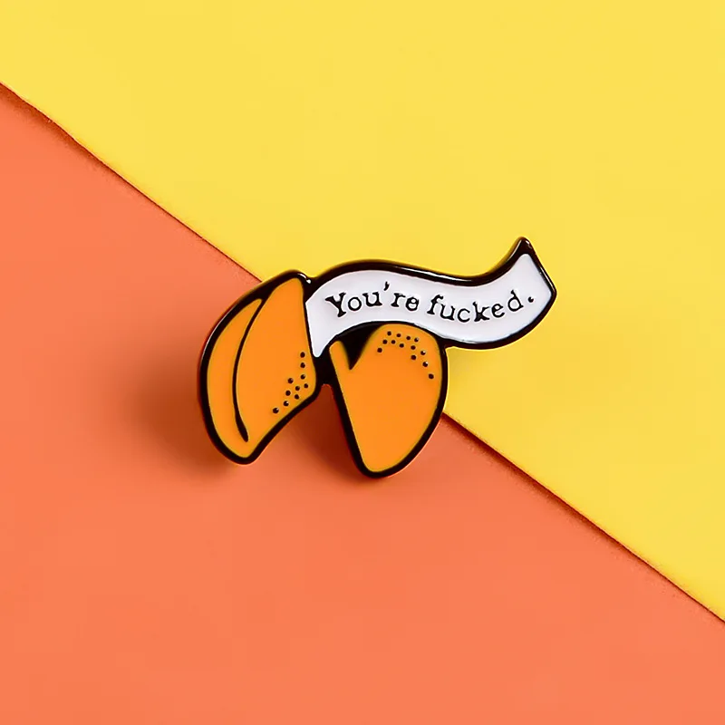 Мода падение масло мультфильм Фортуна печенье Забавный студенческий значок