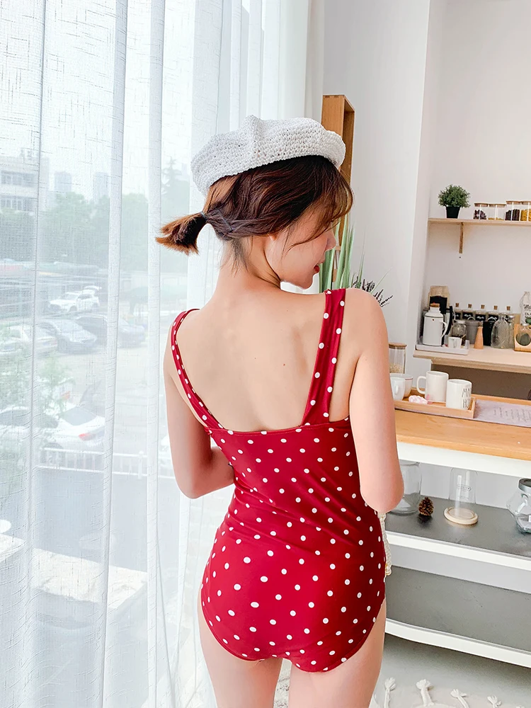 Новинка 2019 корейский женский слитный купальник красный в горошек с вырезом и