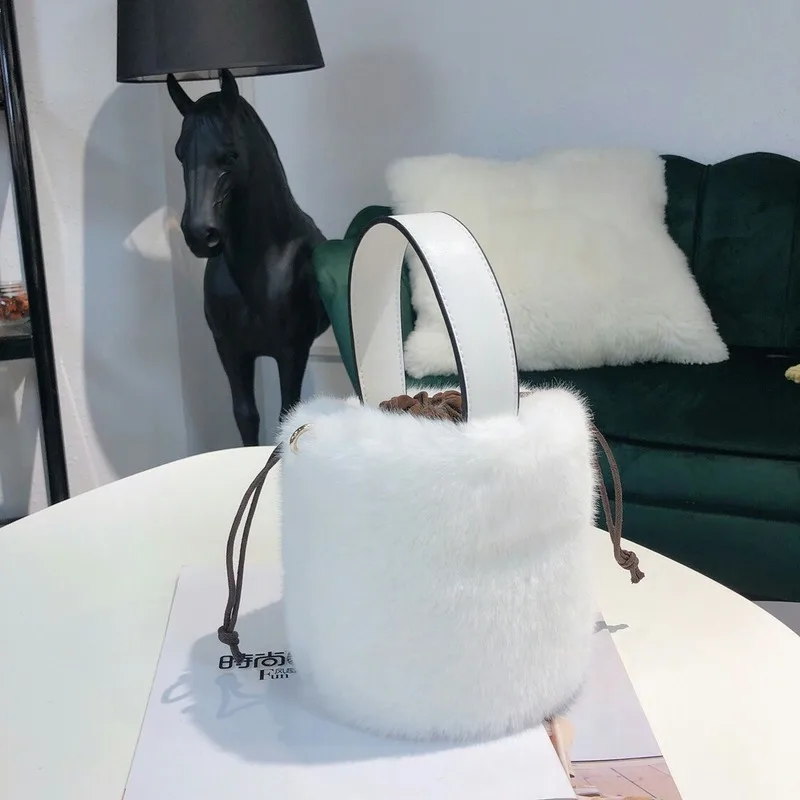 

Брендовая дизайнерская Роскошная дамская сумка-мешок через плечо, мессенджер большой вместимости на одно плечо, однотонная женская сумочк...