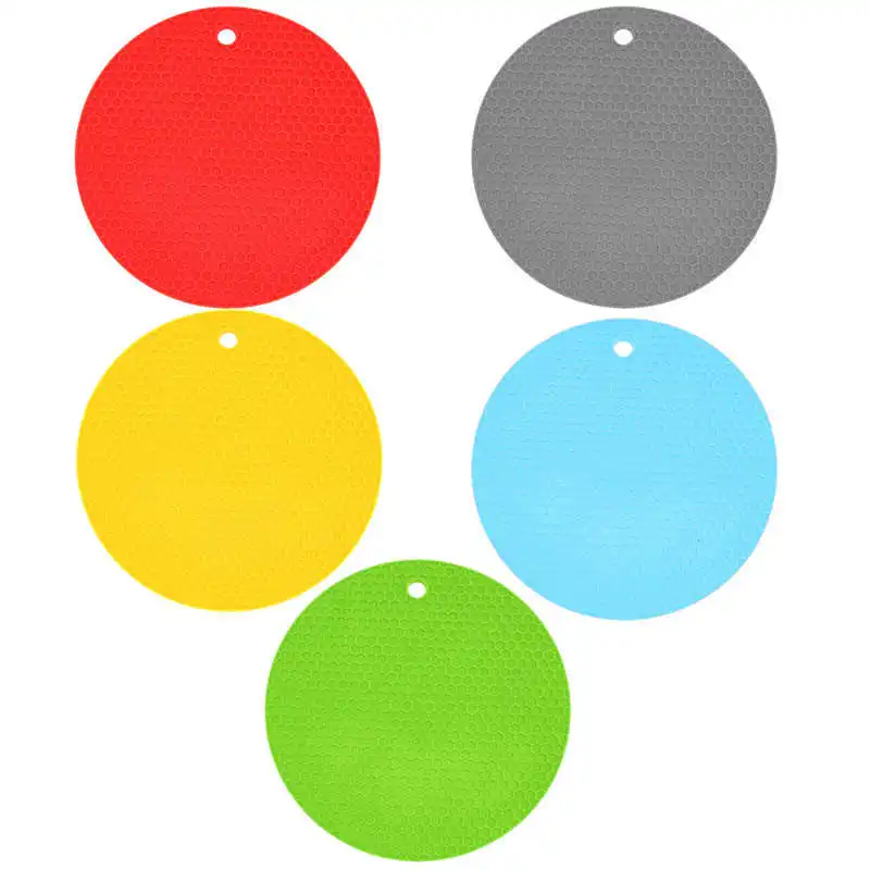 kitchen gadgets Vegetable Fruit Potato Carrot Peeler Tool Round Shape Mat Food Grade Thickened Silicone Placemat Insulation |