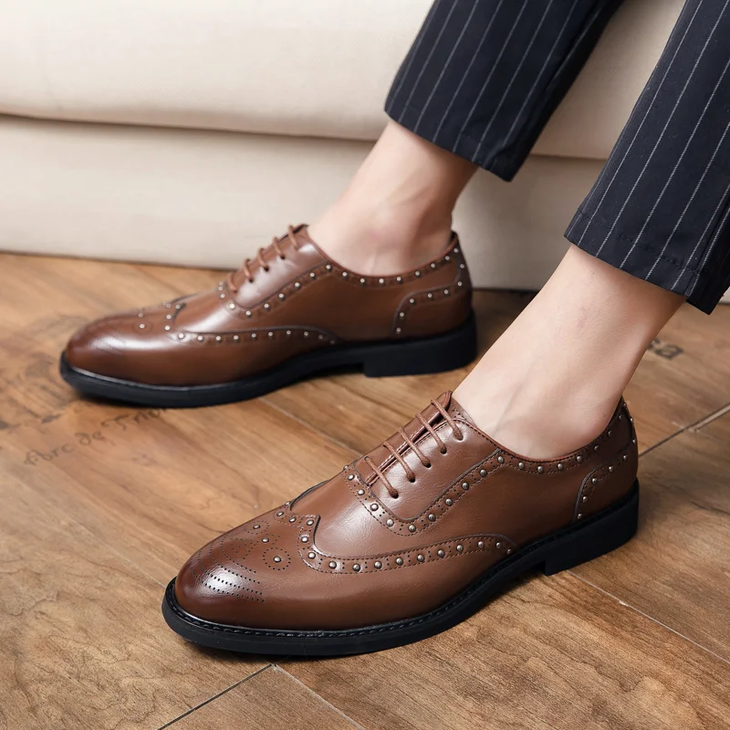 

Large Size Bullock Male Shoe Oxford Office Business Party Shoes Men Leather Men's Casual British Style Luxurious Designer Man