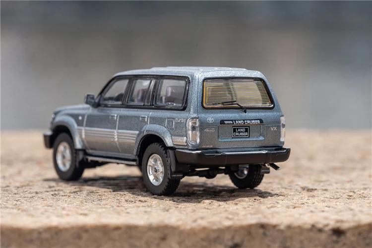 GCD 1:64 Toyota Land Cruiser LC80 литая модель автомобиля | Игрушки и хобби