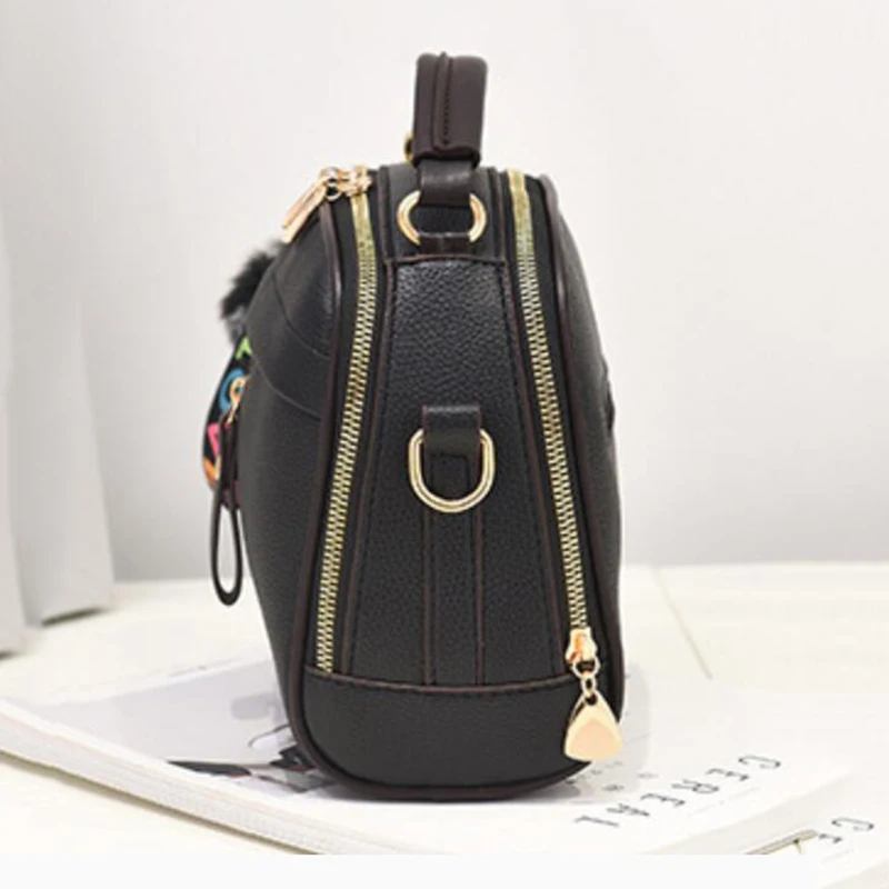 

2021 Women Shoulder Bags Crossbody Bag For Women Handbag PU Leather Full Moon Candy Color Cute With Fur Ball Shell Shape Bag