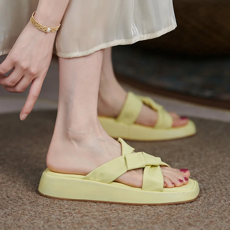 

2021 Slippers Flat Luxury Slides Designer New Summer Soft Rome Fabric Fashion Casual Concise Rubber