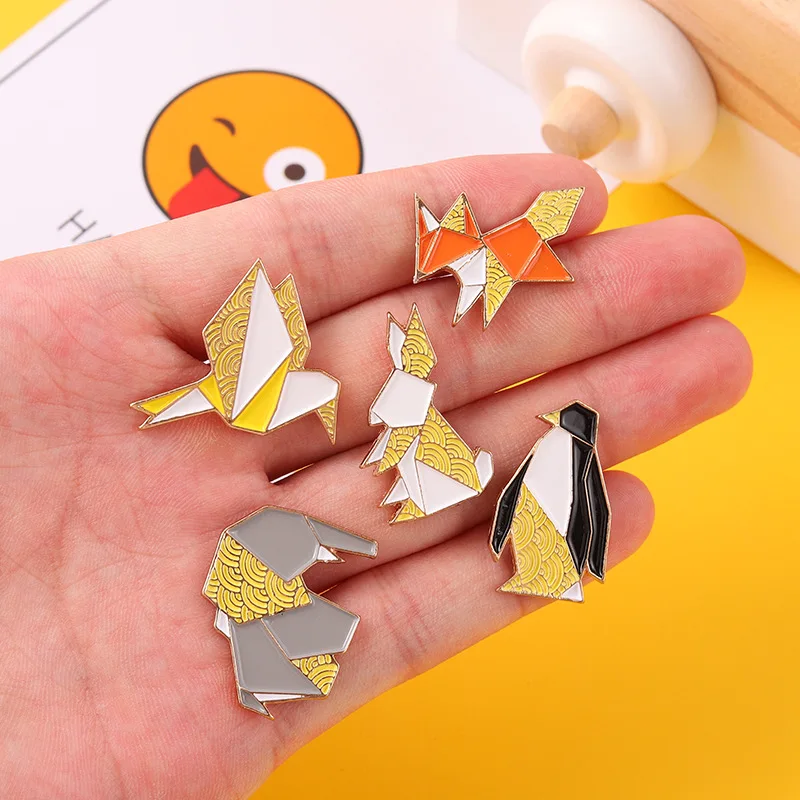 

Creative Origami Animal Brooch Cartoon Cute Penguin Bunny Shaped Brooch for Bag Clothes Small Fresh Jewelry Gifts For Kids