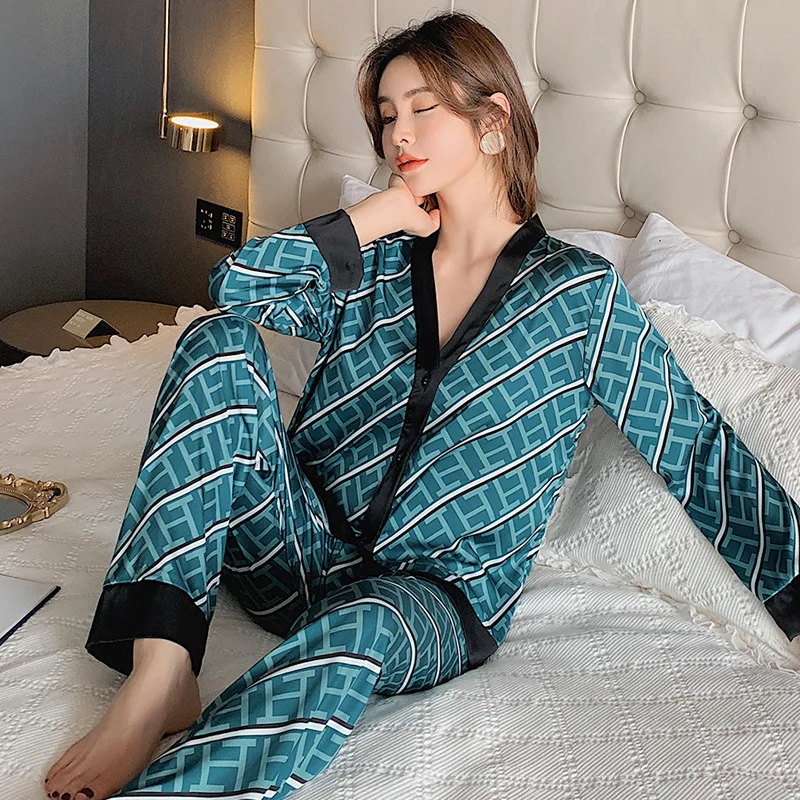 2021 Spring Women Two-piece Satin Pajamas Nightwear Set V-neck Top and pants Ladies Homewear