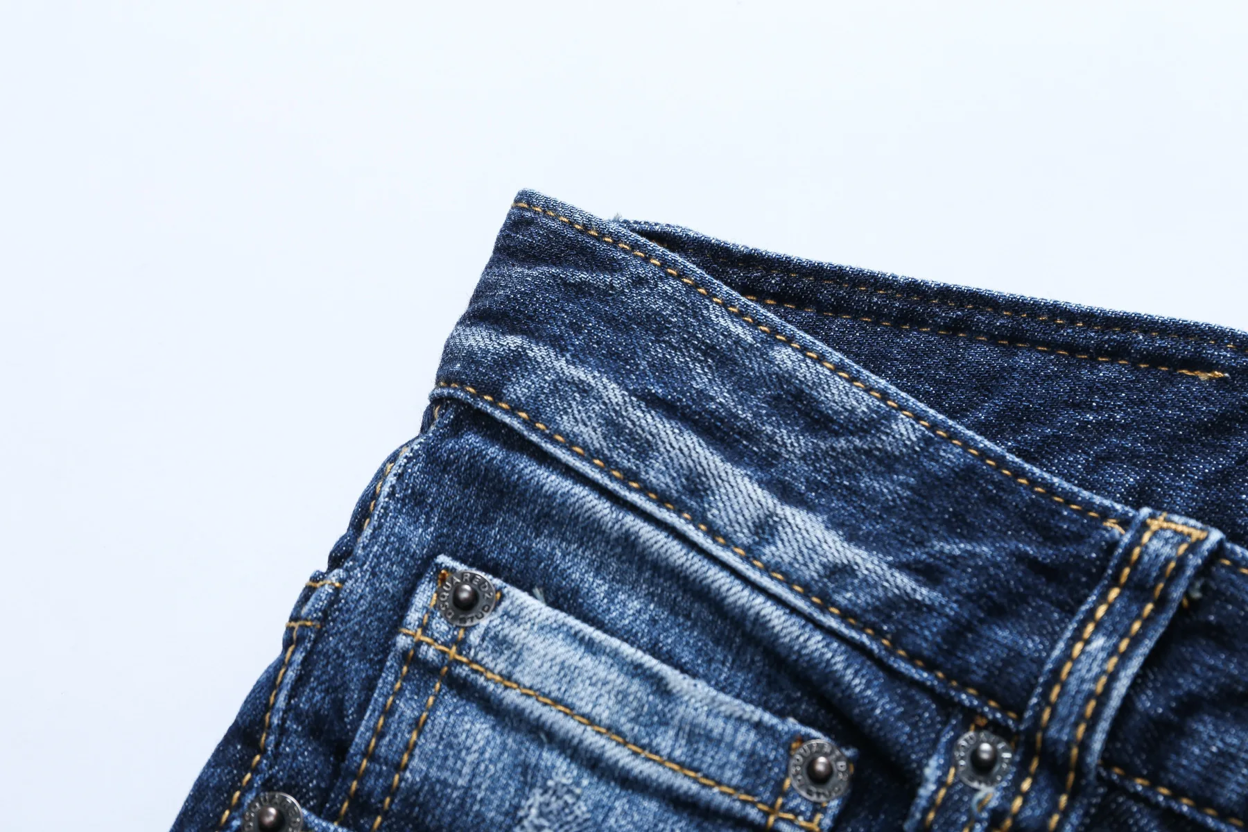 

Ripped Jeans for Man Letter Print Washed Skinny Jeans Paint Graffiti Low Waist Denim Trousers Boyfriend Jeans Hip Hop Jeans