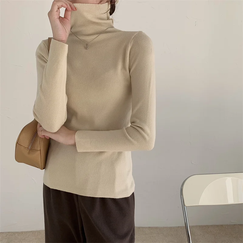 Базовый свитер с высоким воротником для отдыха приталенный уютный вязаный