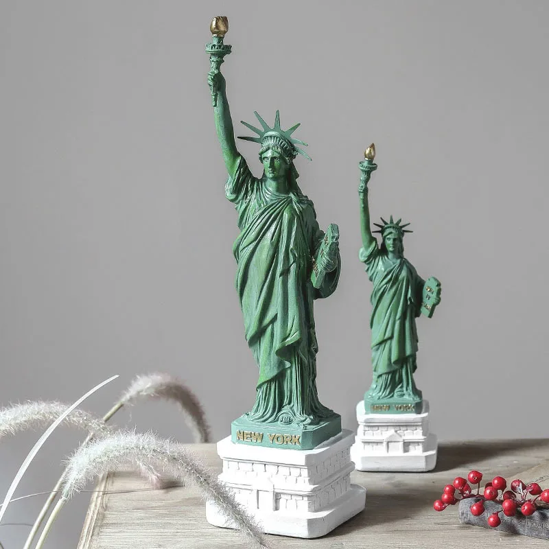 

American Goddess of Liberty Statuette Ornaments Office Study Desktop Decoration Resin Figurines Crafts Vintage Home Decor