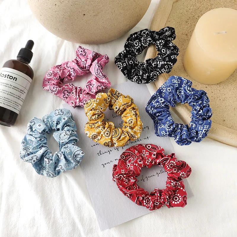 

Bandanna Large Intestine Hair Tie Cashew Flower Horsetail Amoeba Print