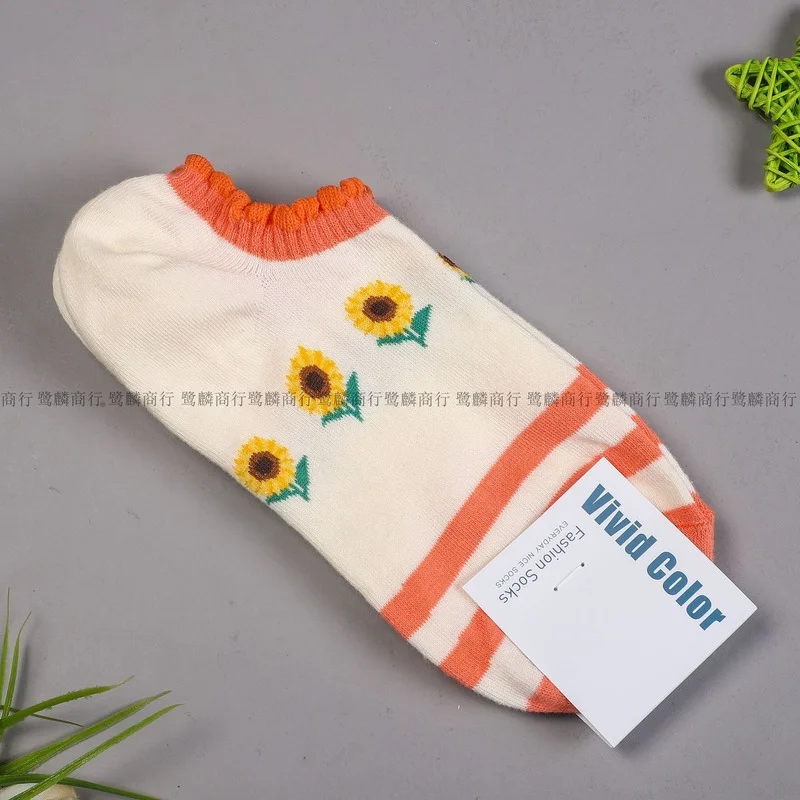 

Women Sock Cartoon Woman Socks Striped Womans Boat Casual Cotton Sox Girl Spring Summer Trendy Strawberry Cherry Print Skarpetki