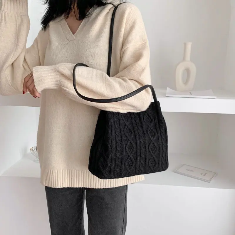 Wool Knitted Women's Shoulder Bag Designer Woven Striped Handbag Fashion Armpit Buckle Bucket Female Tote Bags | Багаж и сумки
