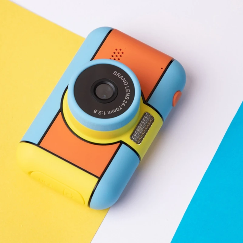 

2.4 inch IPS Screen Mini Kids Digital Camera with 32GB SD Card 1080P Dual Lens 54DF