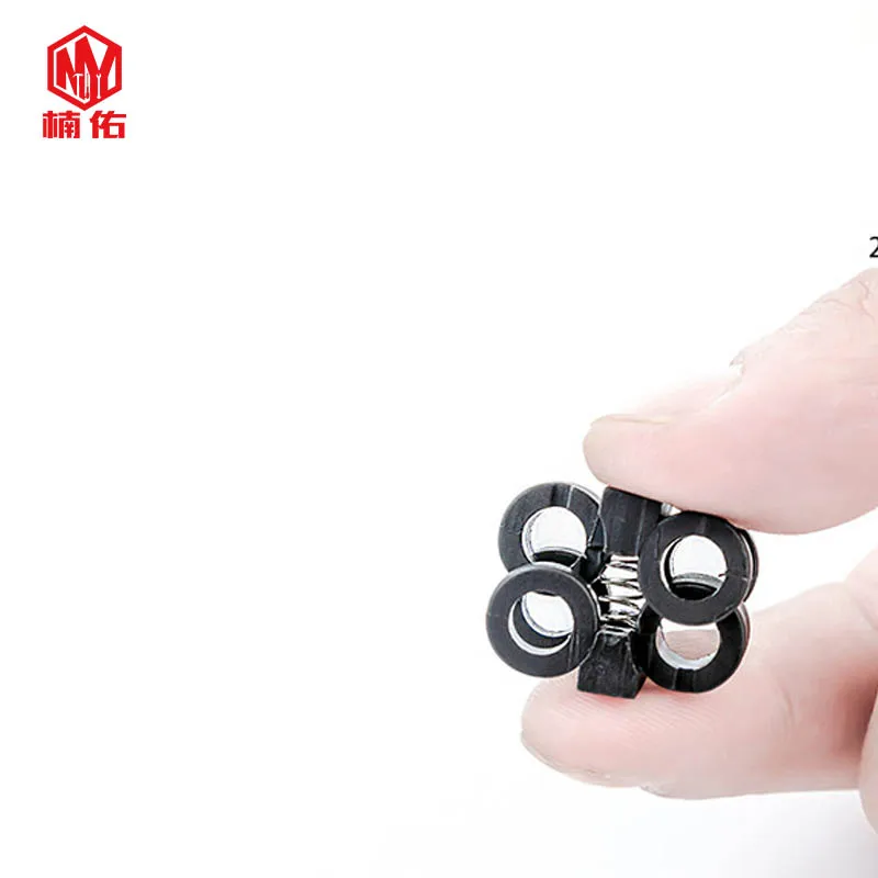

10PCS Portable Lazy Shoelace Buckle OutdoorTactical Sports Paracord Buckle Lazy Non-slip Shoelace Buckle
