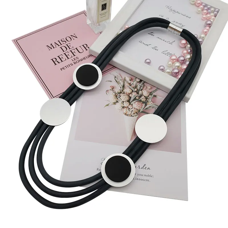 Короткое Колье YD & YDBZ в готическом стиле колье свитер кожаные украшения