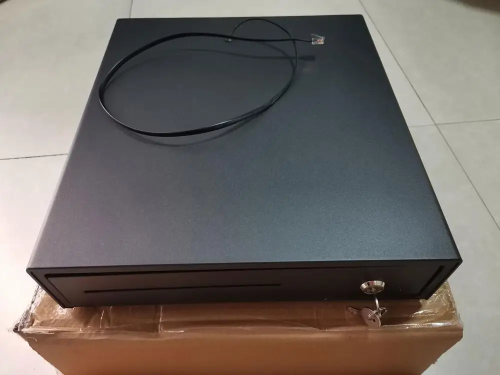 Кассовый аппарат с 4 отделениями и 3 для супермаркета