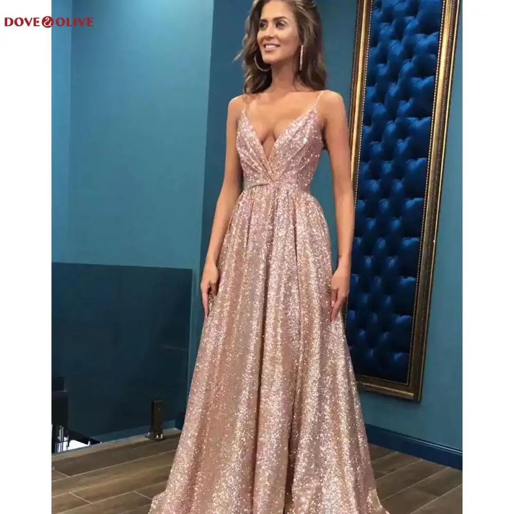 Блестящее платье для выпускного вечера с блестками и глубоким V-образным вырезом