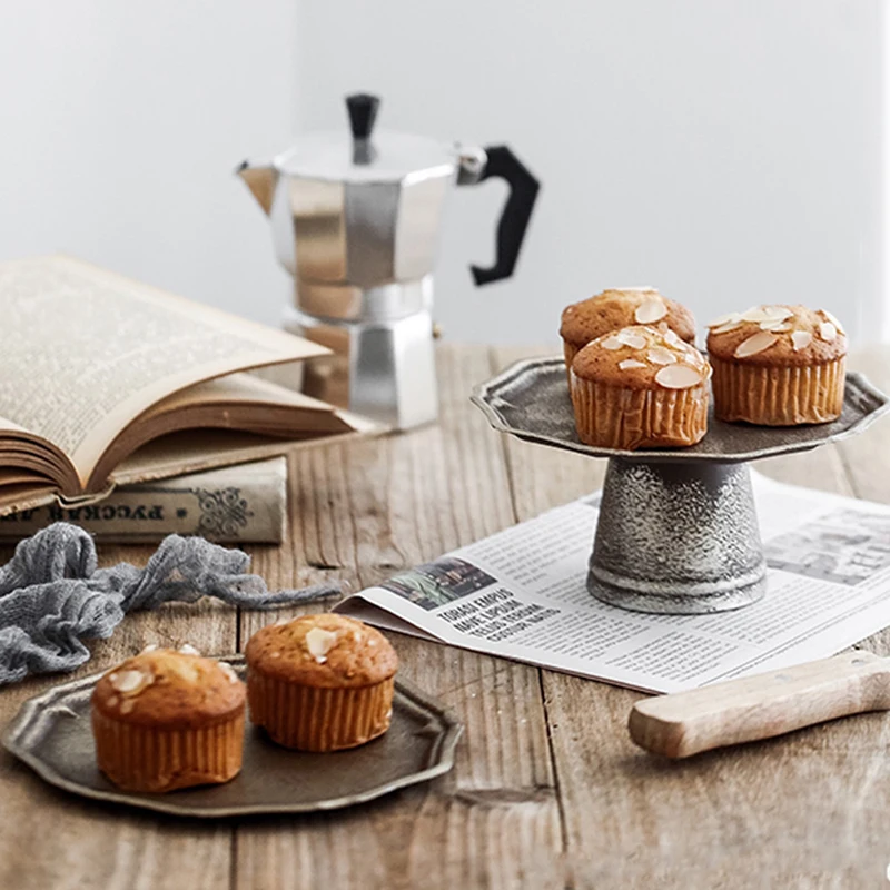 

Antique Serving Tray Retro Iron Storage Plate High Stand Dessert Fruit Bread Cake Snack Plate Desktop Sundries Decoration