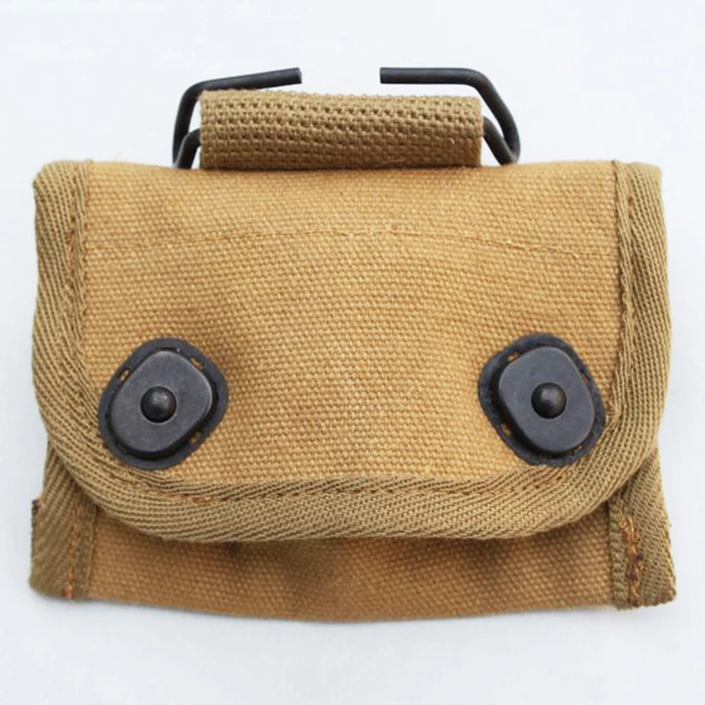 

WWII US ARMY LENSATIC COMPASS RIGGER POUCH KHAKI CANVAS BAG