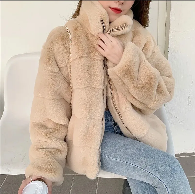 

2021 Women Thick Fur Jacket Female Zipper Stand-Up Collar Fur Coat High Quality Casual Plus Size Solid Color Ladies Plush Coats