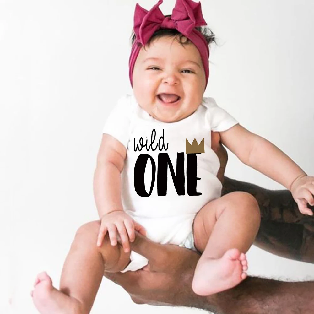 

Wild One Newborn Baby Short Sleeve Jumpsuit Gender Neutral Baby Boy Girls Stuff Infant Clothes Ropa Bodysuit Holiday Best Gifts