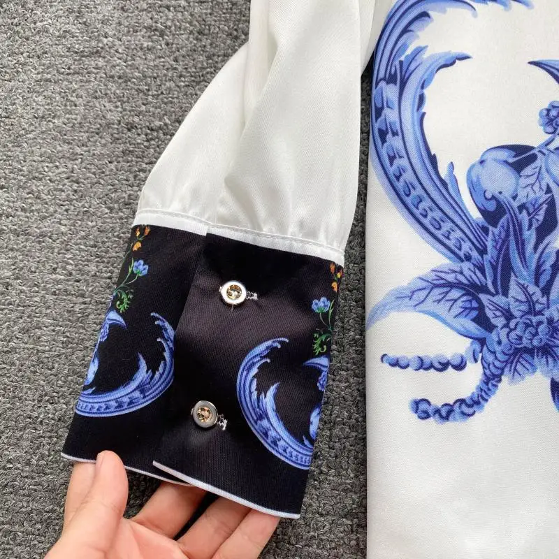 

2021 Fashion Women's Summer Suit 2 Piece Set Print Blouse with Bow and Shorts Blue Autumn Loose Shirt Tops Elegant Short Suits