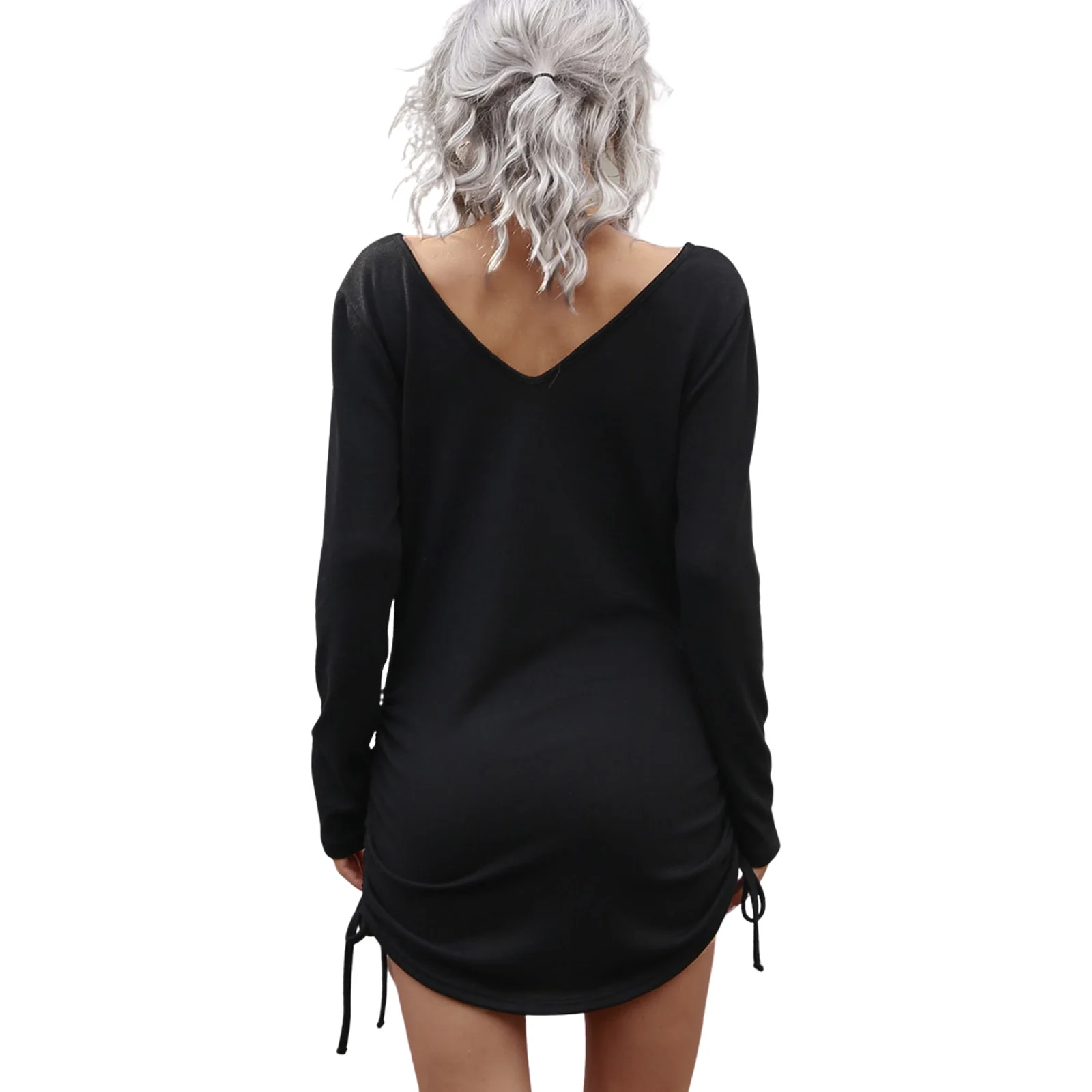 Женское трикотажное мини-платье с V-образным вырезом длинным рукавом и рюшами |