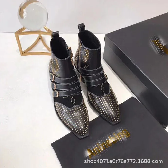 

2019 fashion trend new autumn short boots women's style leather rivet pointed boots boots