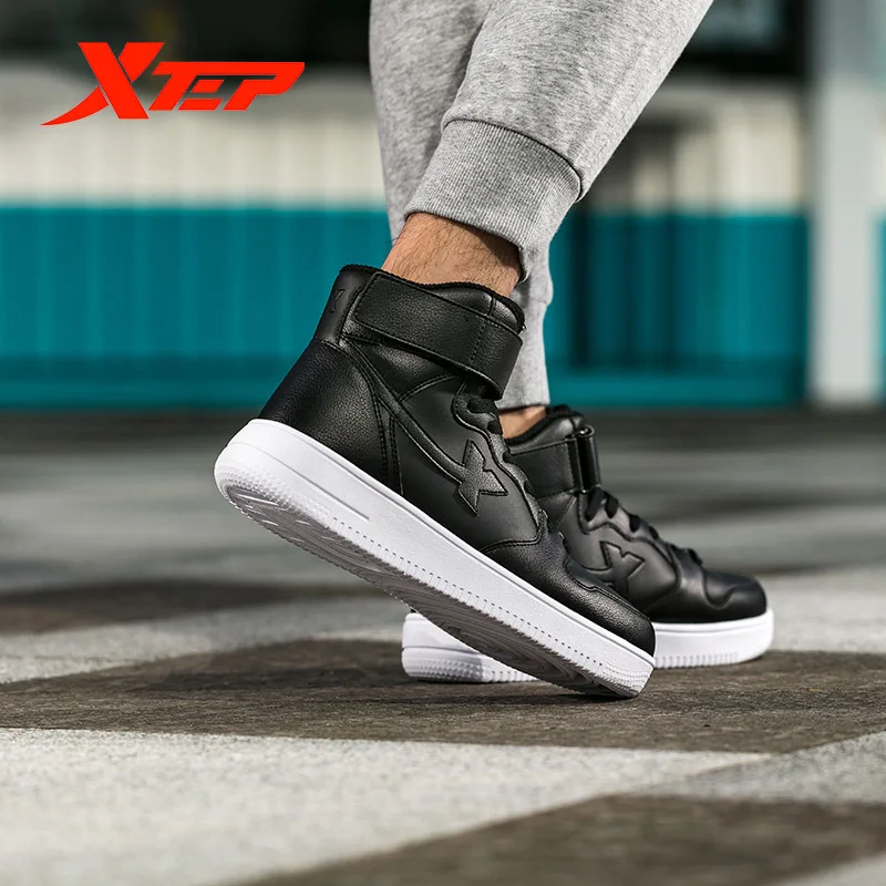 Xtep Мужская обувь для скейтбординга с высоким вырезом черные спортивные