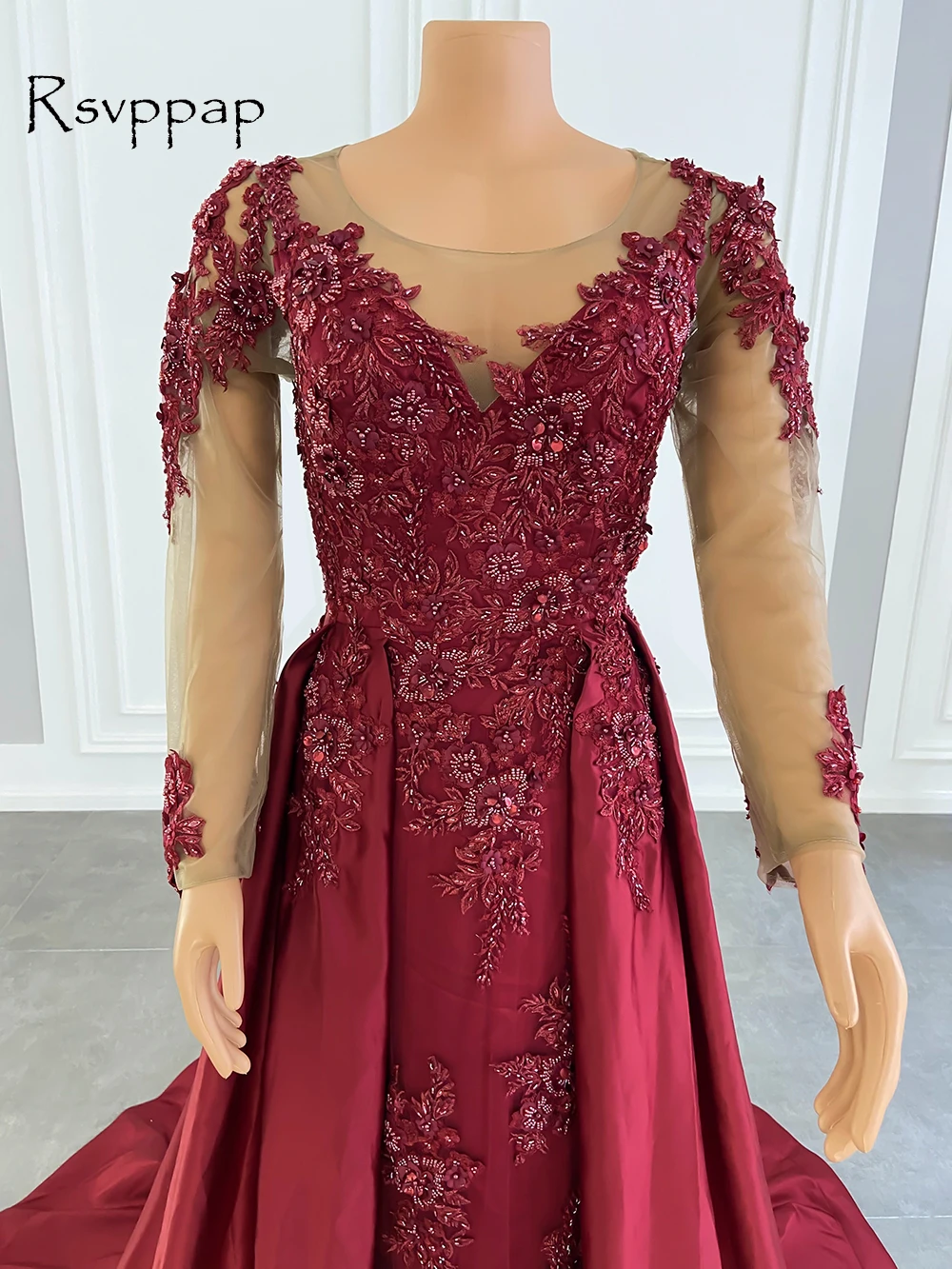 

Long Elegant Evening Dresses 2021 Sheer Mesh Long Sleeve Beaded Lace Burgundy Satin Dubai Women Formal Party Evening Gowns