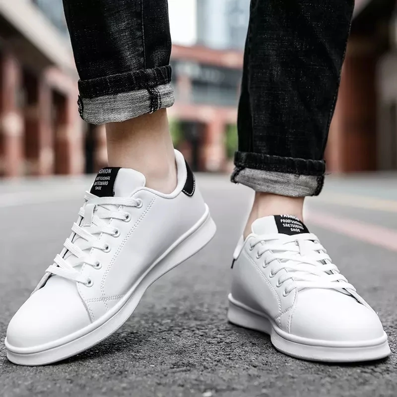 Кроссовки мужские дышащие из экокожи на шнуровке дизайнерские белые весна |