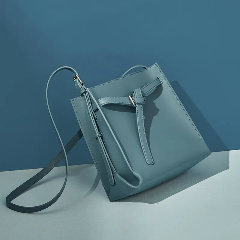 

New design split leather handbags fashion women shoulder bag fashion square commuter bucket bag GN-SB-zpxkst