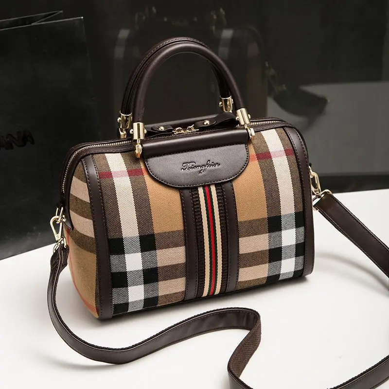 

Handbag 2021 Europe and the United States Fashion Plaid Canvas One-shoulder Messenger Bag Large-capacity Boston Pillow Bag