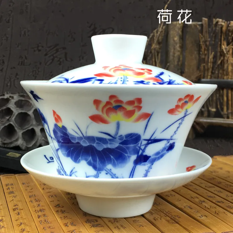 Lotus Фарфоровая чаша Gaiwan Jingdezhen, 200 мл, покрытая синим и белым фарфором, миска Sancai, набор китайских чайных чашек и блюдца, чайная супница - Цвет: Lotus