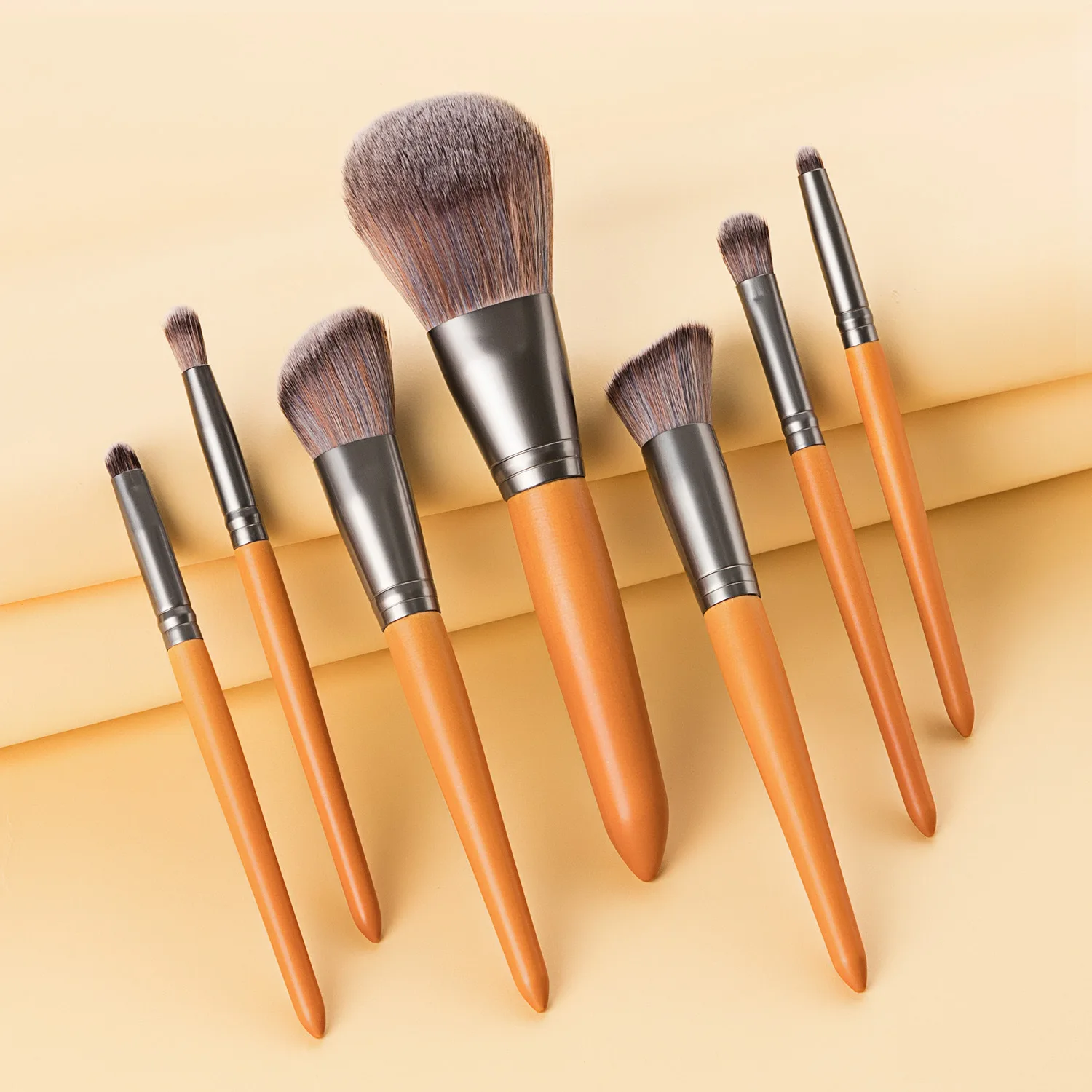 Wooden Makeup Brush Set Cosmetic Brush Kit Select for Eye and Lip Customized Logo with Private Label Brush Professional Kits