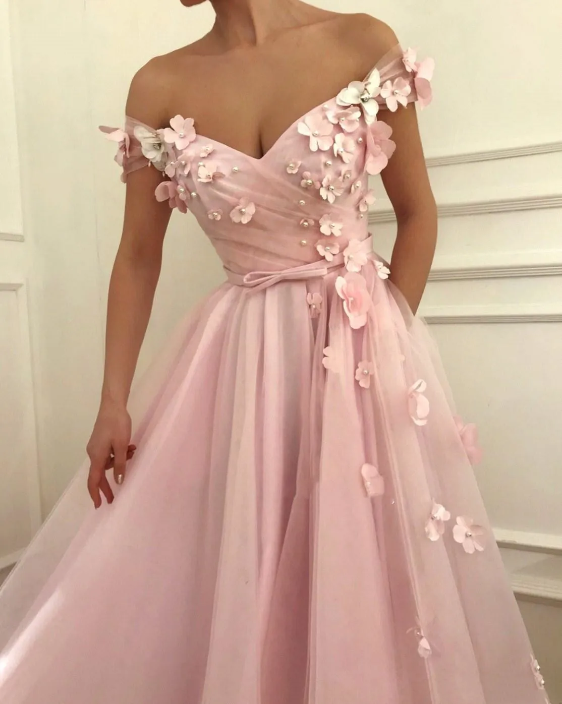 

Elegant 3D Flowers Evening Gowns Off Shoulder A-line Appliques Tulle V Neck Long Women Party Prom Dress Vestido De Noite