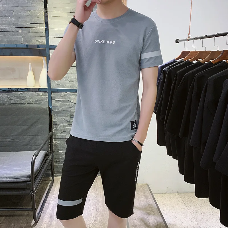 Спортивный костюм мужской из двух предметов кофта с коротким рукавом и шорты