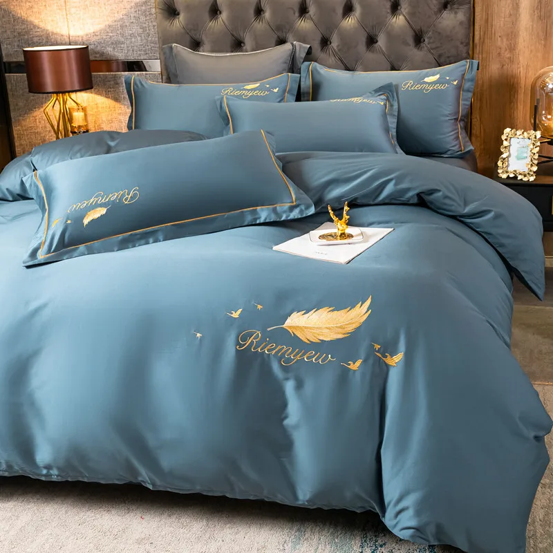 

Роскошный комплект постельного белья в скандинавском стиле, современный Зимний Простой Комплект постельного белья, наволочки, двойной ком...