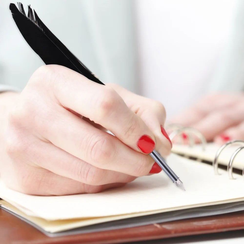 

1 Set 4-pieces Creative Retro Notebook Feather Dip Pen Ink Pen Holder Kit