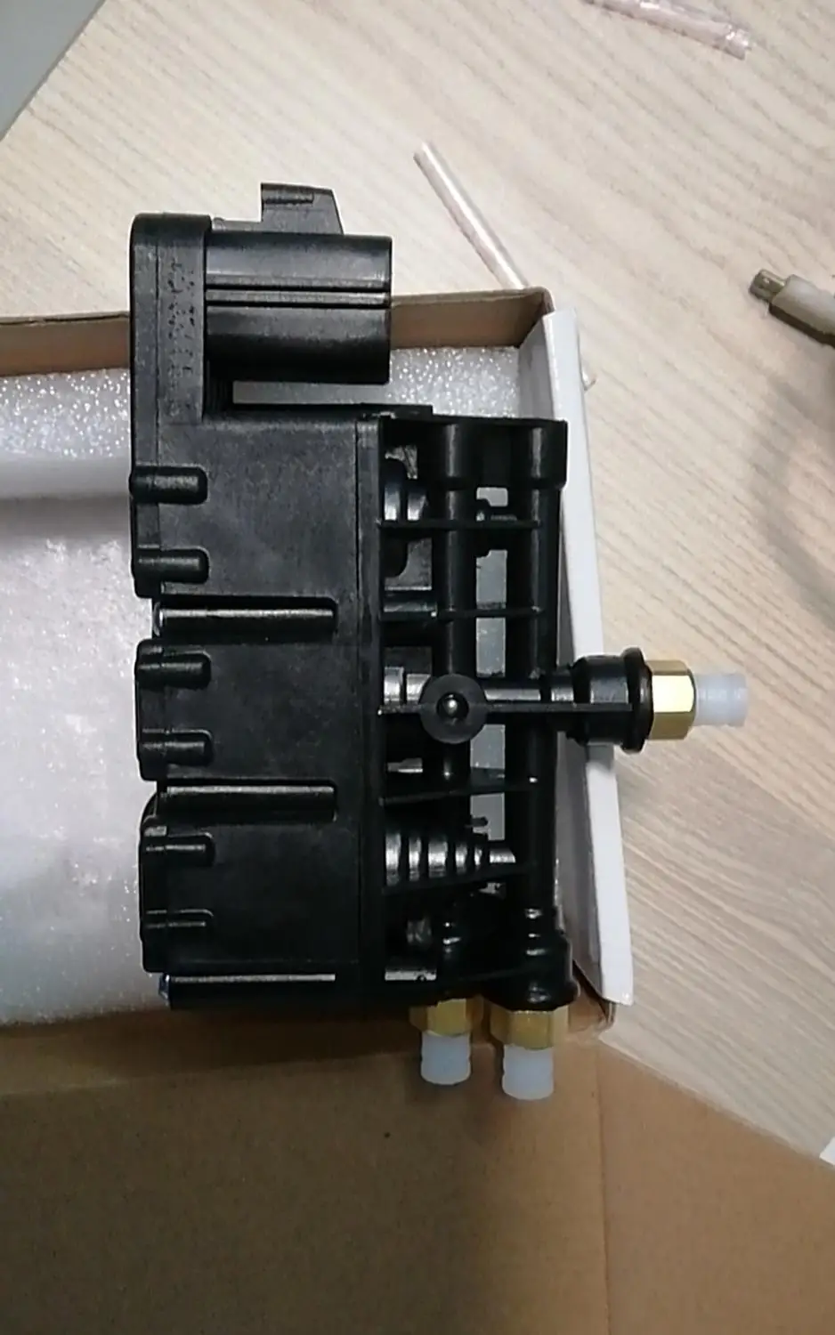 Оригинальный подвесной насос autoparts воздушный клапан используемый для land rover sport